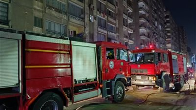 حريق هائل يلتهم مصنع أغذية في العاشر من رمضان