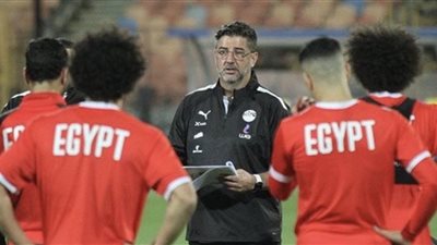 رؤية المدرب: كيف قرر فيتوريا استبعاد ياسر إبراهيم ولماذا راهن على عبد الله السعيد؟