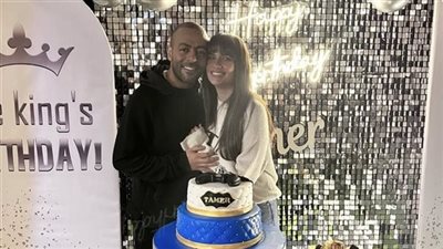 تامر عاشور يحتفل بعيد ميلاده مع زوجته نانسي نور