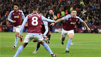 هدية أخرى للسيتي.. أستون فيلا يصعق أرسنال بثنائية قاتلة