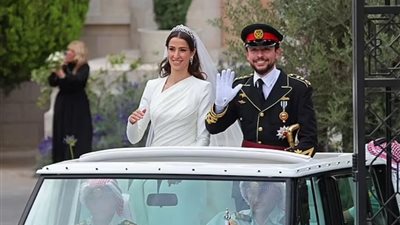نجوم الفن يهنئون ولي عهد الأردن والأميرة رجوة الحسين بزفافهما
