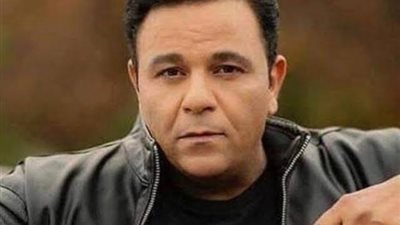 محمد فؤاد لـ ياسمين عز: رافعة راسنا انتي على طول