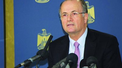 رئيس الوزراء الفلسطيني يؤكد ضرورة الضغط لوقف العدوان على غزة