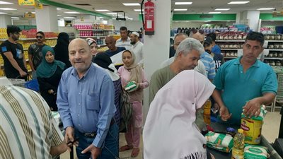 المصيلحي: طرح السلع بالمجمعات الإستهلاكية بأسعار مخفضة من 20 إلى 25% 