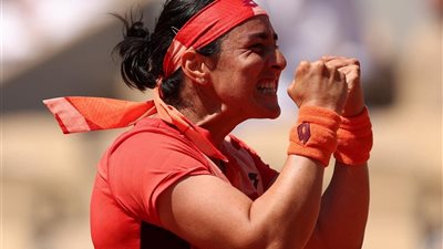 تألق لافت لأنس جابر في بطولة رولان جاروس: تأهل تاريخي إلى ربع النهائي