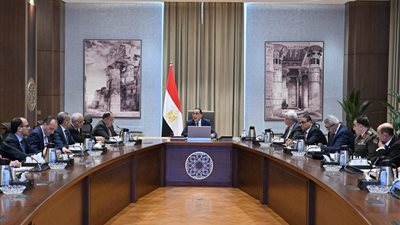 مدبولي يُتابع إجراءات سد العجز في أعداد المُعلمين على مستوى الجمهورية