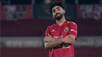 رحيل استثنائي: كيف اختار مروان عطية الأهلي وكيف أثرت صدمة فقدان والده على قراره؟