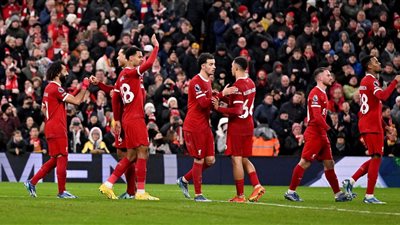 ريدز في الريادة وسيتي ينظر إلى المركز الثاني