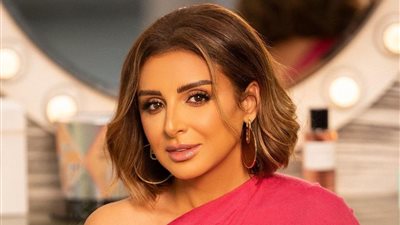 أنغام تعلن تلقى رسالة تهديد.. وتعلق: لنا لقاء قريب تروا فيه إسرائيل 