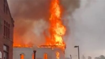 السيطرة علي حريق نشب داخل مصنع كرتون بـ بلبيس