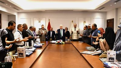 محافظ جنوب سيناء يستقبل بعثة حجاج بيت الله الحرام قبل توجههم إلى الاراضى المقدسة