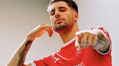 ضياع في وسط الميدان: سوبوسلاي يفقد الفرصة في ليفربول بسبب الإصابة