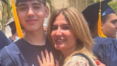 هنا شيحة تحتفل بتخرج نجلها من المدرسة: عقبال الجامعة يا حبيبي