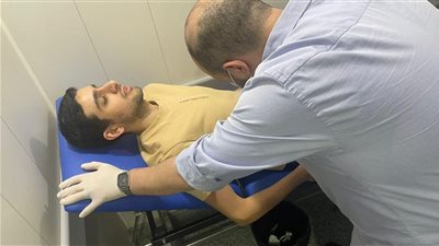 بعد تعرض نجله لوعكة صحية.. مصطفى قمر: حالته مستقرة