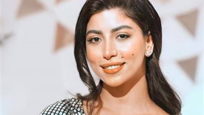 كارولين عزمي عن حق عرب: قصة حلوة وشخصيتي مختلفة عن حنان