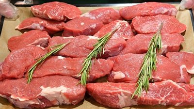 قبل عيد الأضحي.. استقرار أسعار اللحوم اليوم الجمعة بالأسواق