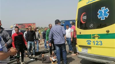 إصابة 6 أشخاص فى حادث تصادم بالأولاد صقر