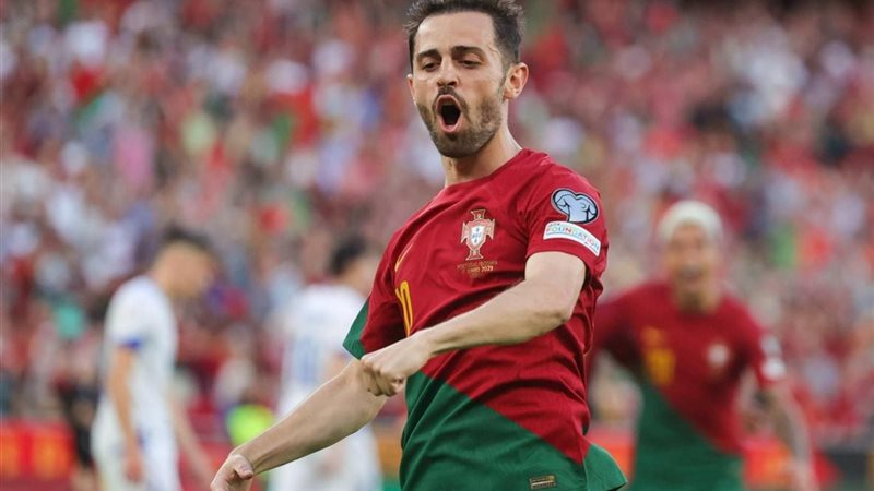 511B3A38-5529-40CE-B956-D28F6CE22092