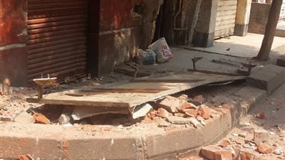 انهيار جزء من بلكونة عقار بالعمرانية