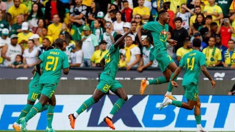 73DF125F-9B7F-4FF4-9C47-F058A8F1E0EE||