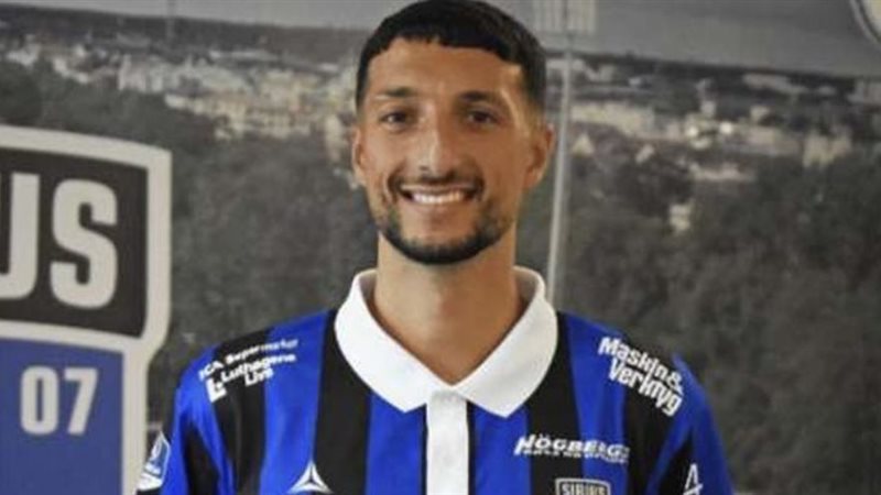 ACECBE32-09EC-40AF-9B1F-18011B8521E5