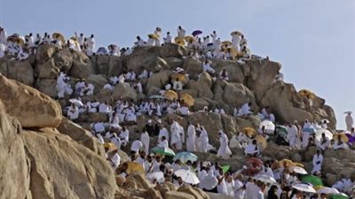 تصعيد حجاج بيت الله الحرام إلى عرفات