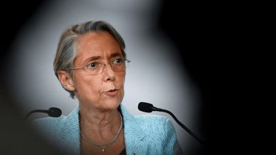 «إليزابيت بورن» تستقيل من منصبها وهذا الأوفر حظًا لخلافتها