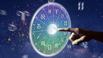 توقعات الأبراج اليوم.. السرطان الأكثر حظًا مهنيًا وعاطفيًا