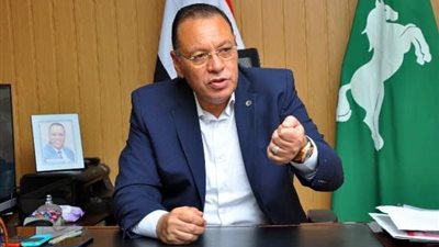 ضبط صاحب مخبز بحوزته 3 ماكينات صرف و700 بطاقة تموينية في بلبيس