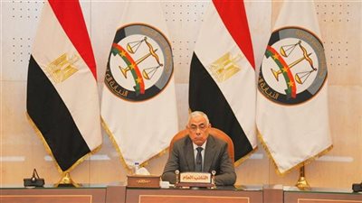 النائب العام يُحيل مدير عام الشئون الجمركية وأحد موظفي للمحاكمة الجنائية