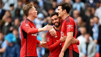 الشياطين الحمر في النهائي.. مانشستر يونايتد ينجو من ريمونتادا كوفنتري الجنونية