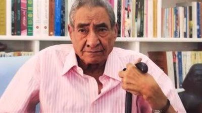 عبد الرحمن الأبنودي رحلة فنية مليئة بالإبداع والتألق