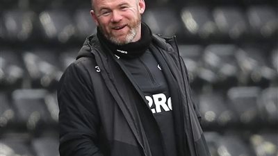 التحليل الصريح من روني: تين هاج ليس المشكلة.. اللاعبون هم الأساس