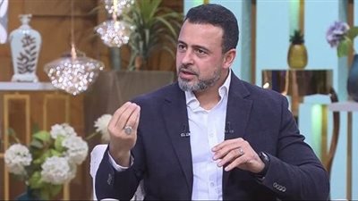 مصطفى حسني يكشف عن برنامجه الجديد 