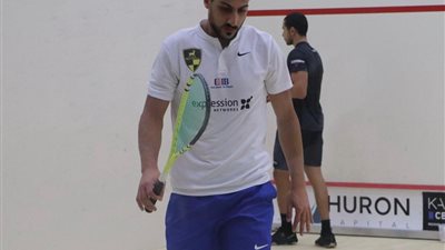 مازن هشام يحصد بطاقة التأهل لنصف نهائي بطولة موتور سيتي للإسكواش