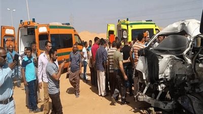 مصرع وإصابة 5 أشخاص جراء انقلاب سيارة على طريق إدفو مرسى علم