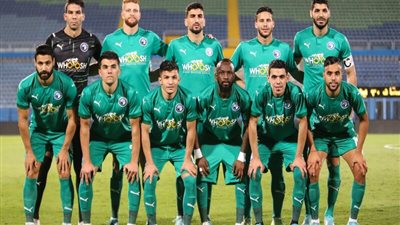 بيراميدز يبحث عن مواصلة الصدارة الليلة في الدوري