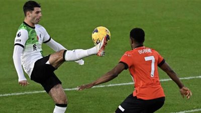 ليفربول يفرض التعادل الإيجابي علي لوتون تاون في الدوري الإنجليزي