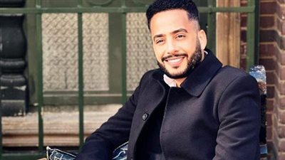 تضرر السيارة بشكل كبير.. عصام السقا ينجو من حادث سير 