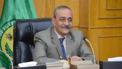 محافظ الإسماعيلية يتابع الموقف التنفيذي لمشروع إنتاج اللقاحات والأمصال