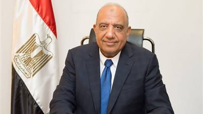 «عصمت» إقامة مجمع صناعي للاستفادة من المحلول المر 