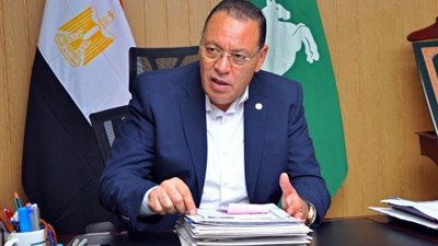 الأجهزة التنفيذية تُنفذ حملات لرفع الإشغالات وإزالة التعديات المخالفة بالشرقية