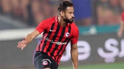 أخرهم أحمد رفعت.. لاعبون تعرضوا للإغماء داخل أرضية الملعب