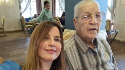 رحيل والد الفنانة إيناس كامل بعد صراع مع المرض