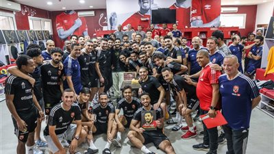 الأهلي يكرم لاعبه السابق.. تعرف على أرقامه مع المارد الأحمر