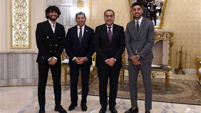 رئيس الوزراء يشهد فعاليات مؤتمر 