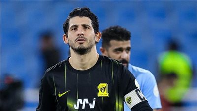 أحمد حجازي يقود تشكيل اتحاد جدة أمام الشباب في دوري روشن السعودي
