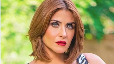 أناقة وجاذبية.. هيدي كرم تلفت الأنظار بجمالها الساحر