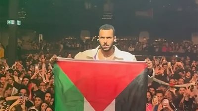 ويجز يتبنى قضية فلسطين ويعزز التضامن العالمي من خلال جولاته الفنية