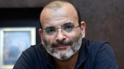 أيمن بهجت قمر يشارك متابعيه بصورة جماعية من سيدتي الجميلة